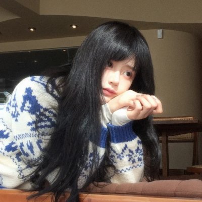 玛丽莲有深黑之眸